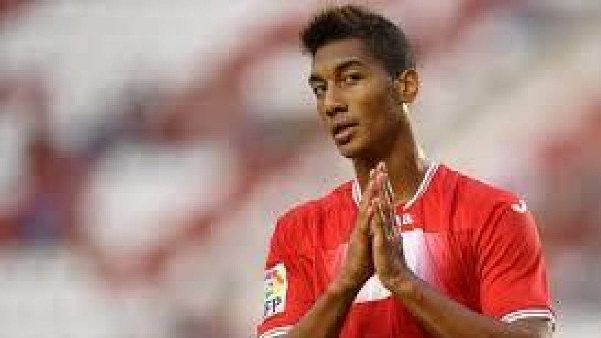 Eddy Silvestre, refuerzo por el centro del campo del Nàstic
