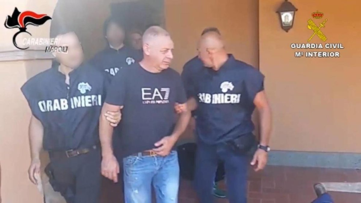 La pareja de un jefe de la Camorra detenido pasaba un mes al año en el Vendrell