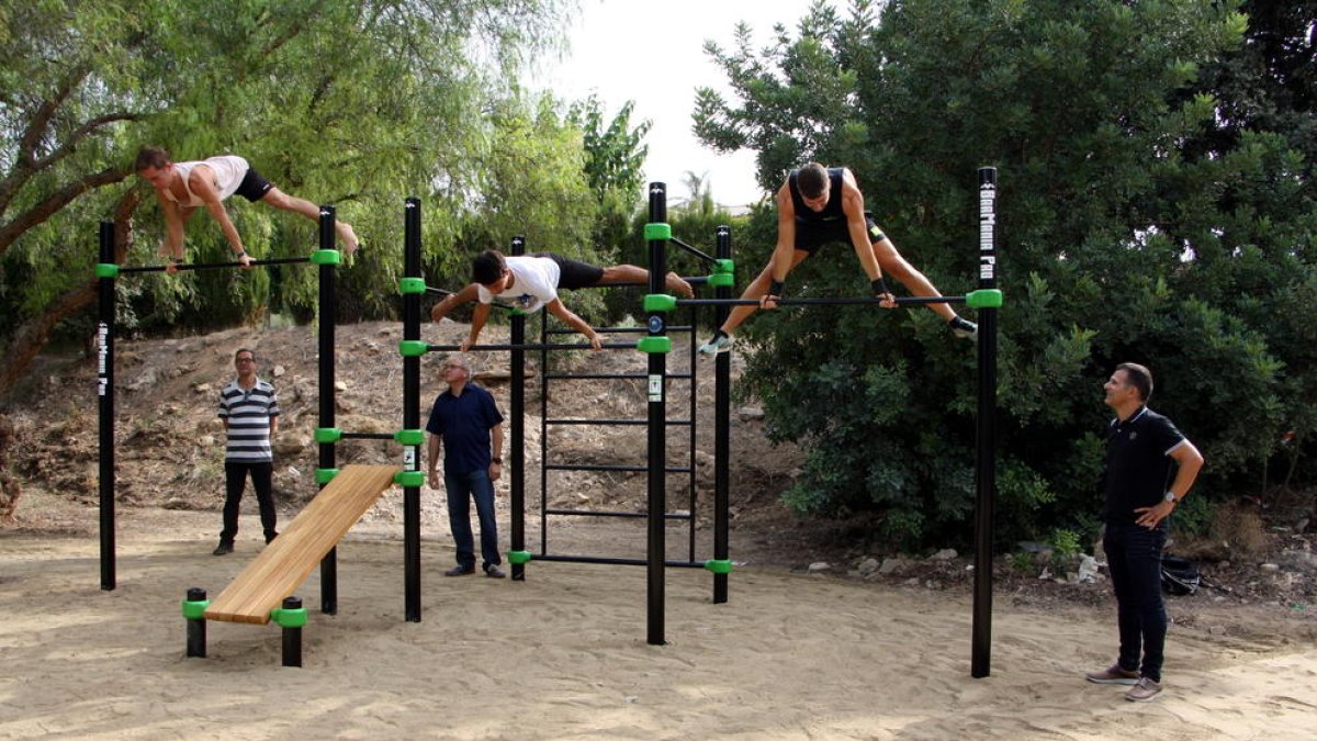 Altafulla ya tiene un parque donde practicar el 'street workout'