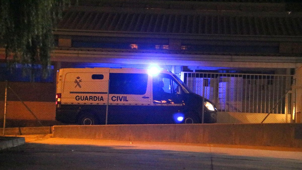 La jueza decreta prisión incondicional para Sànchez y Cuixart