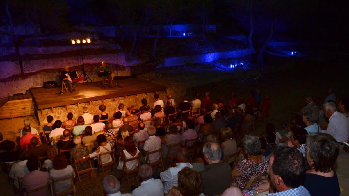 Roba estesa actuarà a Roda de Berà