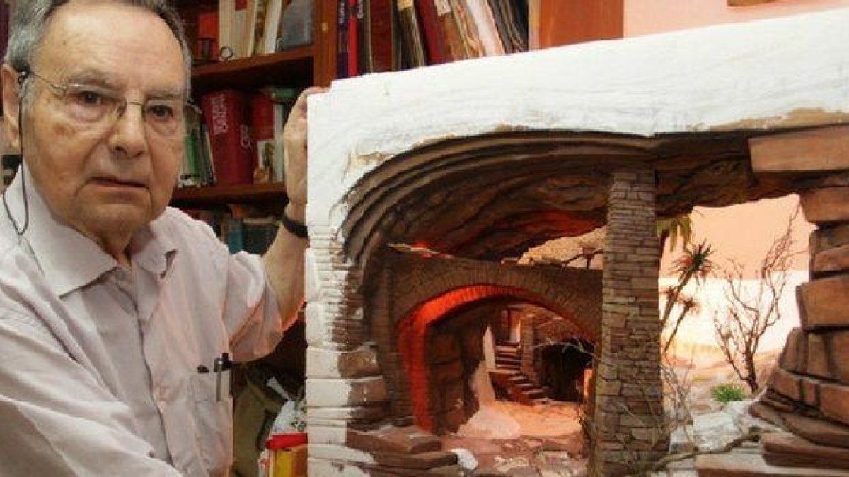 La Torre Vieja de Salou acoge la muestra de dioramas del pesebrista Esteve Coll