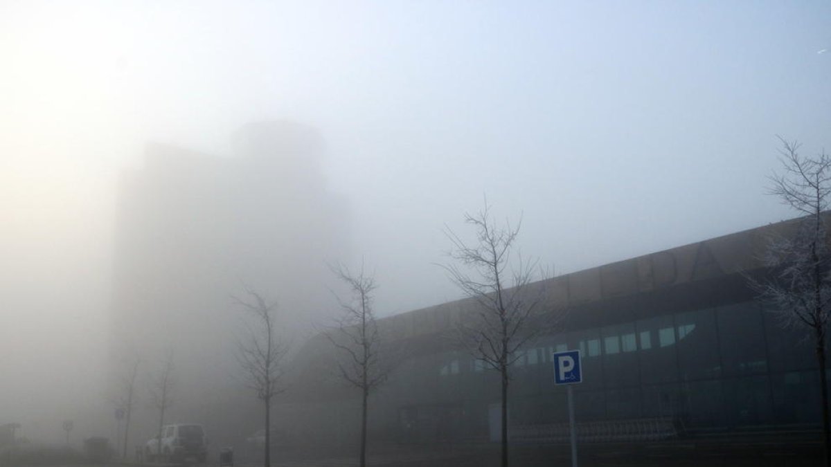 La niebla obliga a desviar en Reus un vuelo procedente de Palma que tenía que aterrizar en Lérida-Alguaire