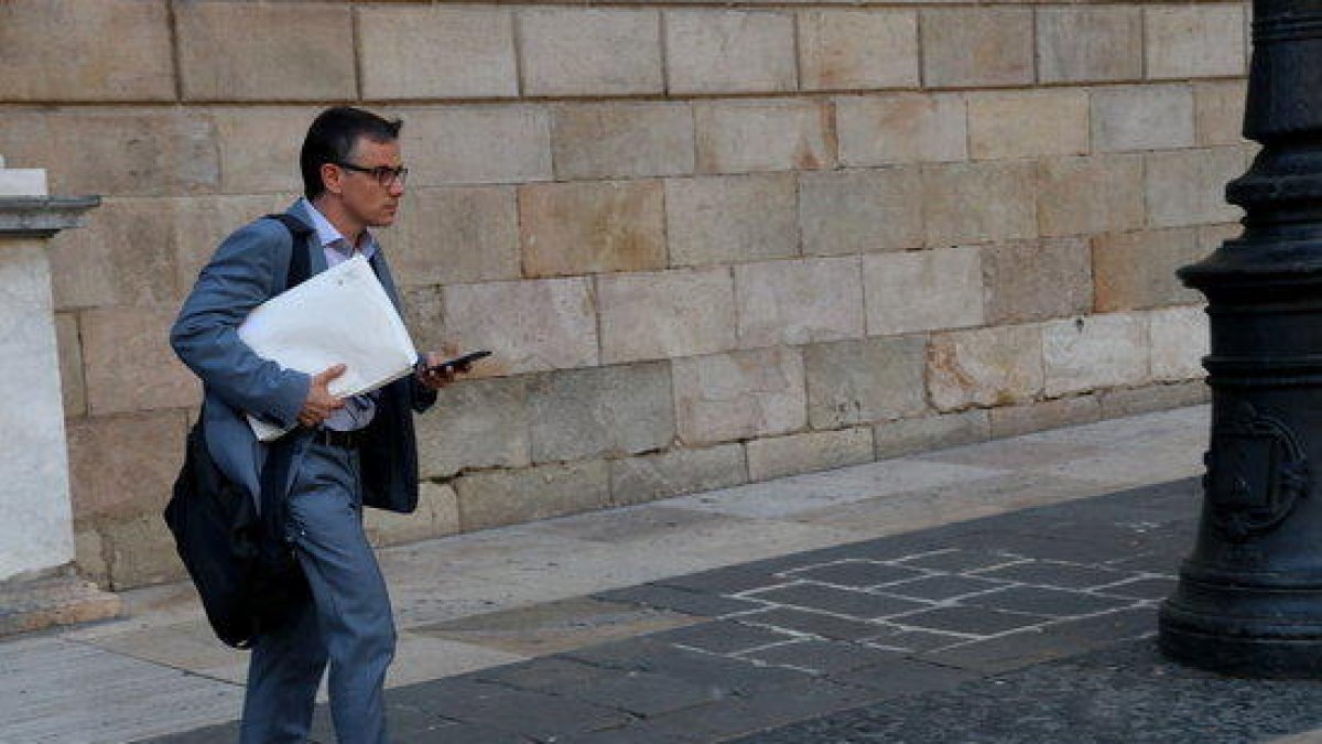La Guàrdia Civil deté el secretari general de Vicepresidència i d'Economia i Hisenda, Josep Maria Jové