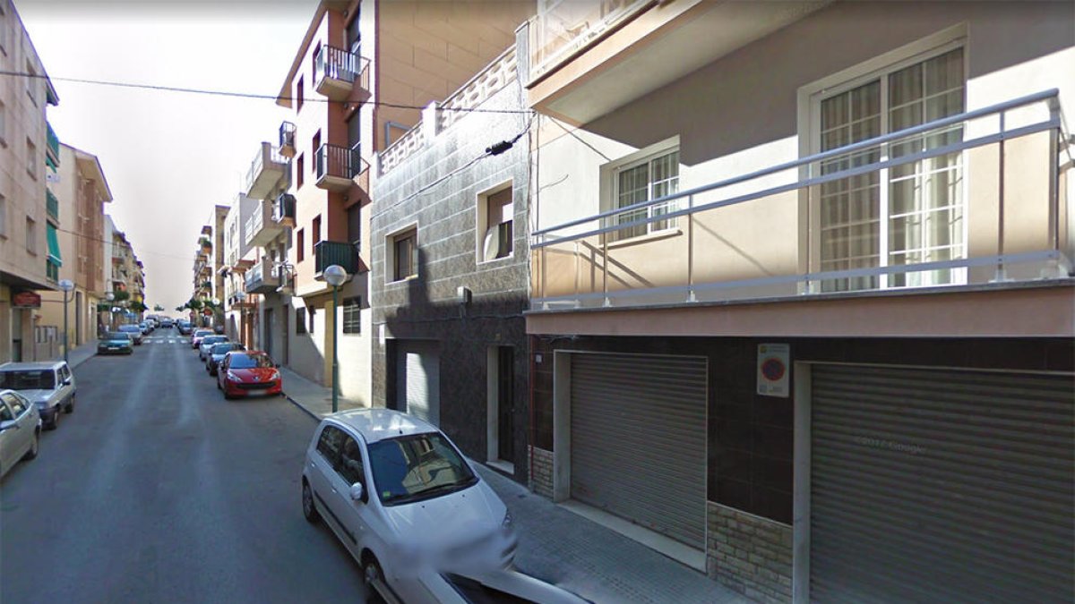 Dos ferits lleus en l'incendi d'un pis al barri de Bonavista, a Tarragona