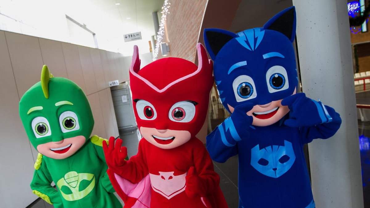 Els PJ Masks eclipsen l'arribada dels Patges Reials a la Pobla de Mafumet