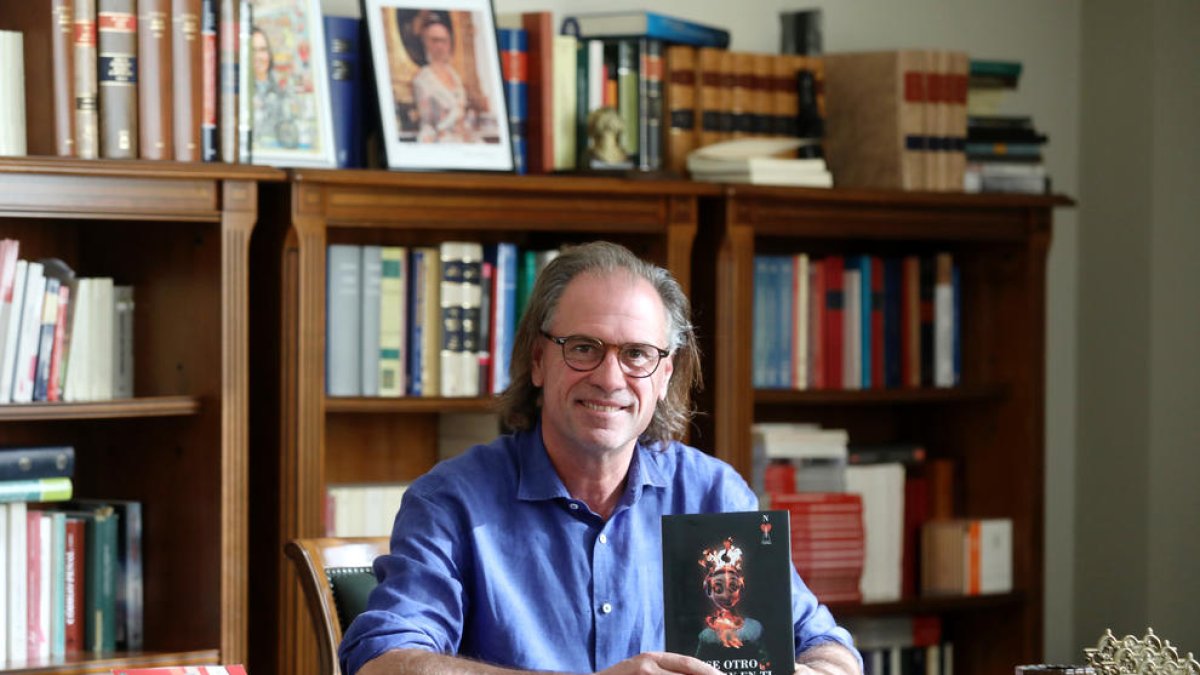 «Hi ha qui comença a escriure perquè ha viscut un fet traumàtic»