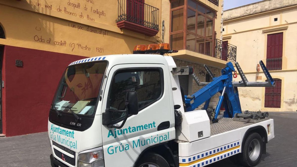 El Ayuntamiento de Calafell recupera la gestión directa del servicio de grúa