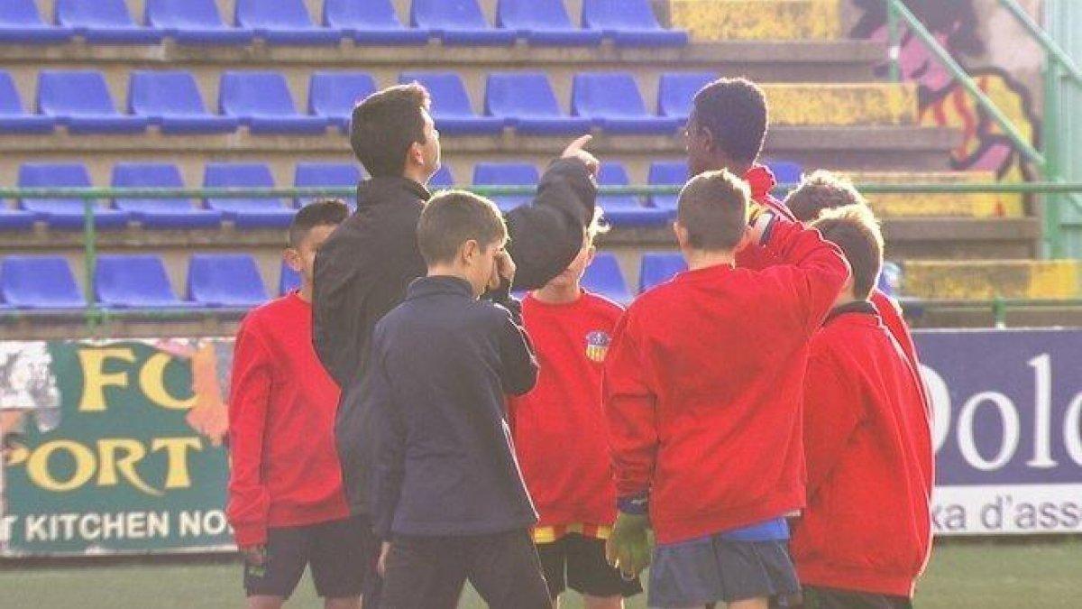 El Sant Andreu fa una col·lecta per repatriar el cos de la mare d'un aleví