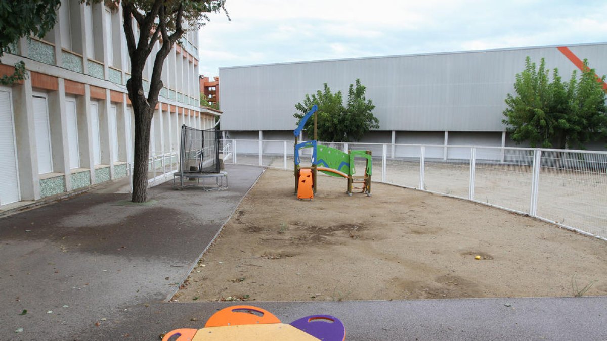 Ensenyament llevará a cabo mejoras en la cubierta y las fachadas de tres centros de Reus