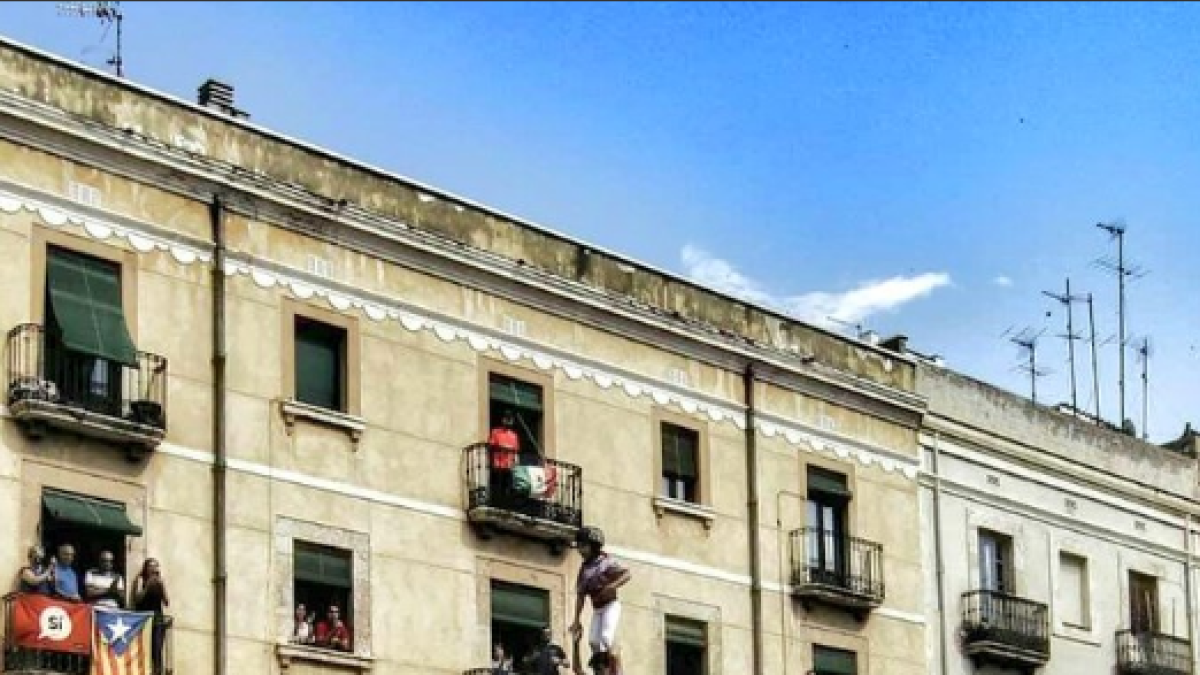 Santa Tecla somriu a la Jove i a Sant Pere i Sant Pau