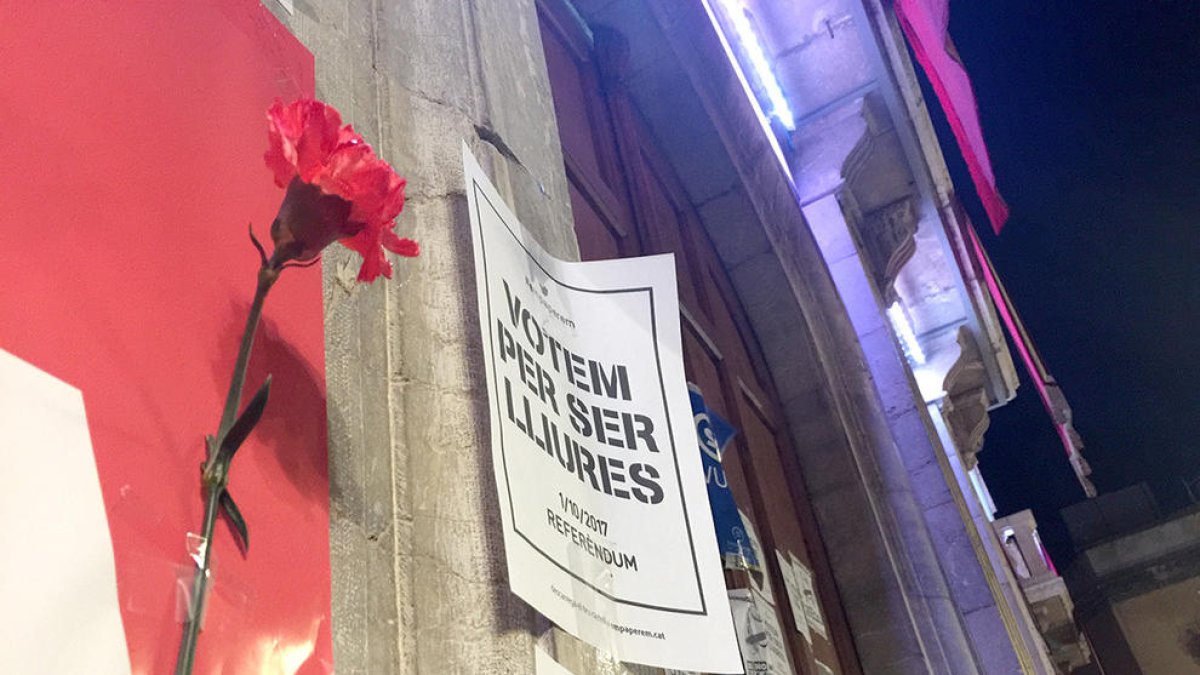 El PSC qualifica de violenta l'enganxada de cartells a Tarragona