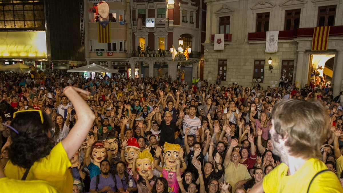 Seguici, tradició i música es banyen en Masclet per la Vigília de Misericòrdia