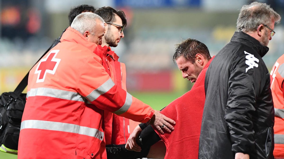 Querol pateix un esquinç de genoll i estarà dos mesos de baixa