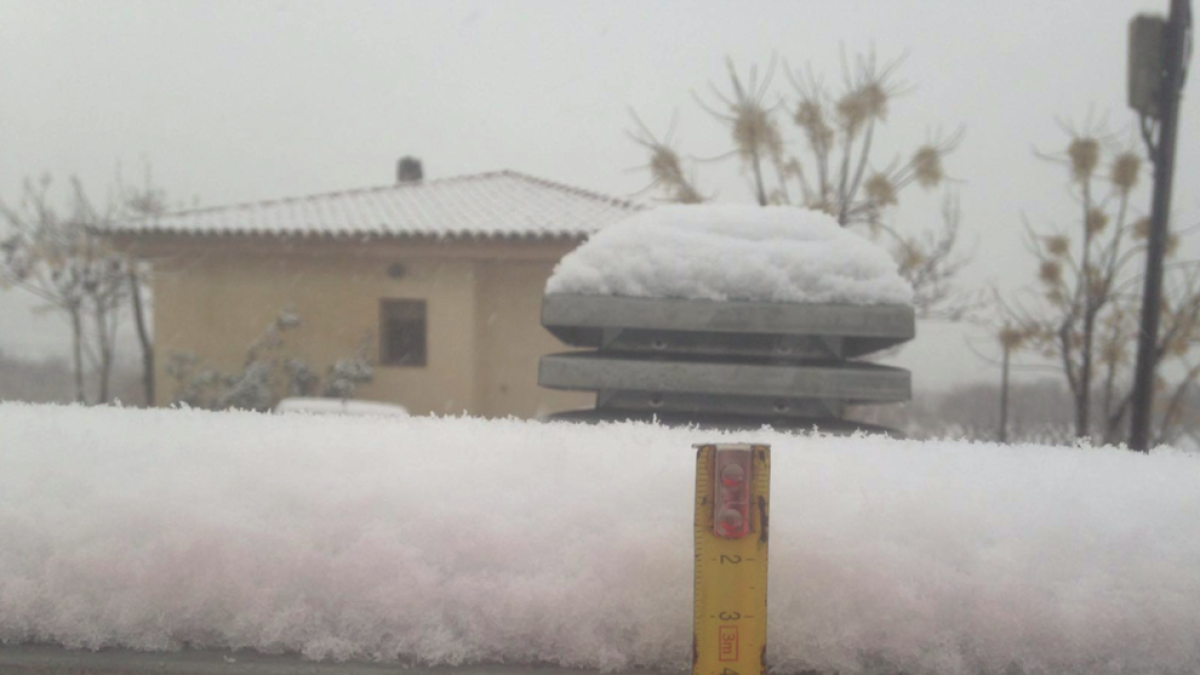 La nieve obliga a cerrar las escuelas y suspender el transporte escolar en la Terra Alta