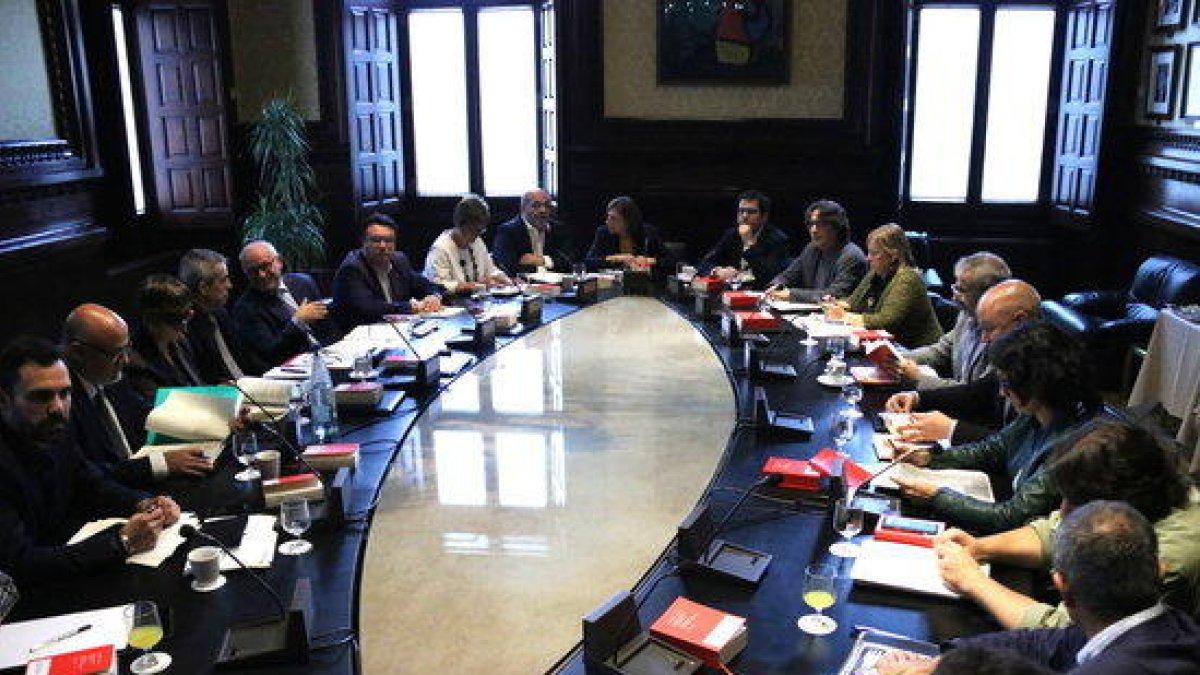 Dijous tindrà lloc el ple al Parlament per donar resposta al 155