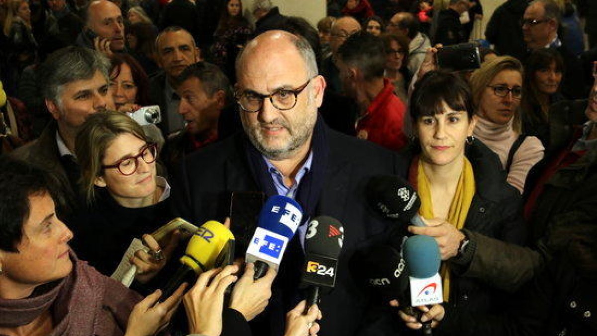 JxCat descarta noves eleccions i insisteix que l'únic pla és investir Puigdemont abans que acabi gener