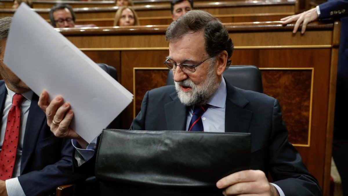 Rajoy promete «respetar» el resultado del 21D pero advierte ERC que si gana ha cumplir la ley