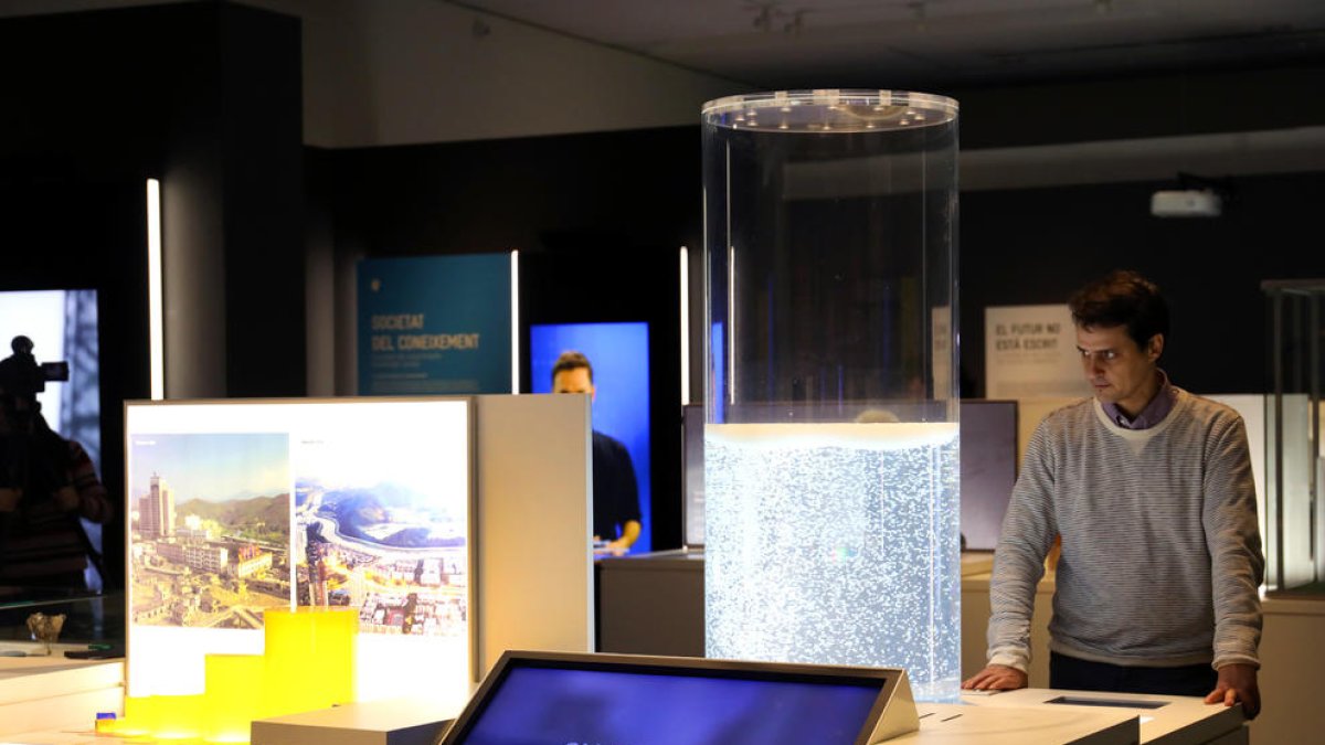 CaixaForum explica en una exposición cómo puede ser la vida a la Tierra el año 2100