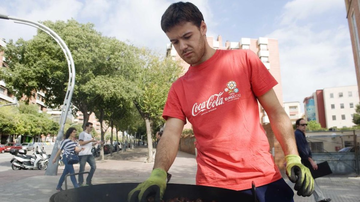 Les parades de castanyes tornen a omplir Tarragona per Tot Sants