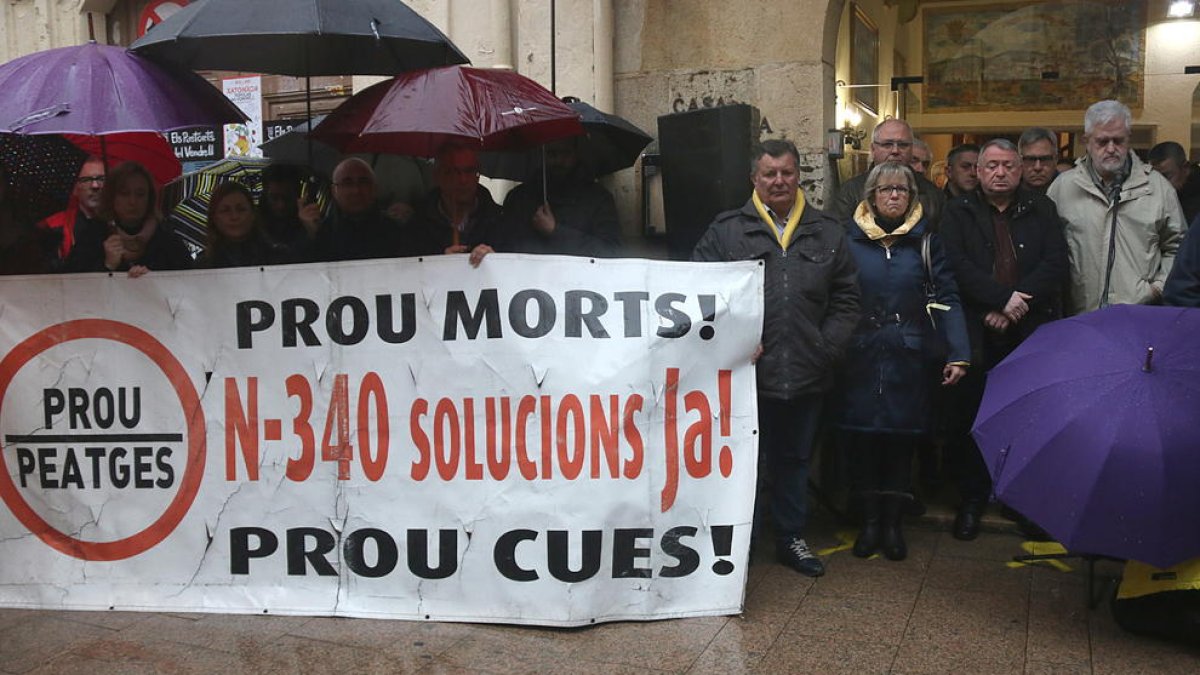 n-340, minut de silenci, alcaldes, pacte de berà