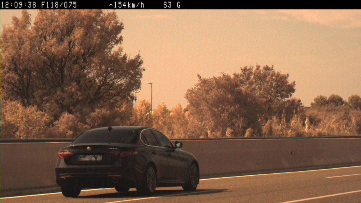 L'aturen en un control de velocitat a l'AP-7 i fuig durant més de 20 quilòmetres a més de 200 km/h
