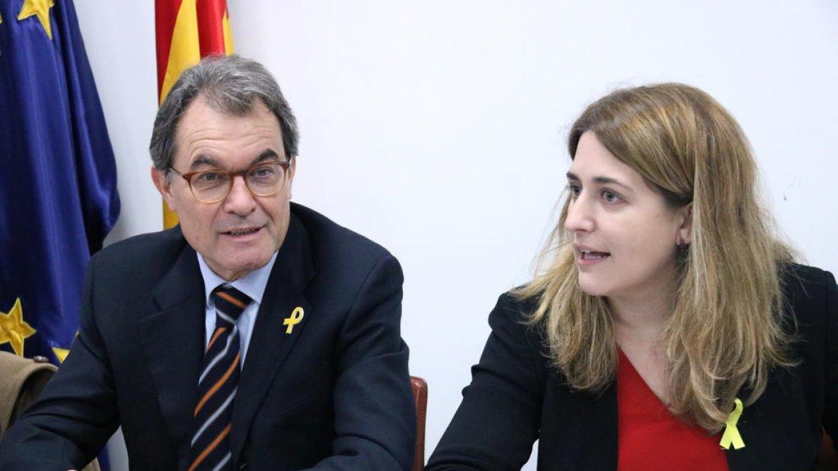 Mas comparecerá esta tarde para explicar su futuro dentro del PDeCAT