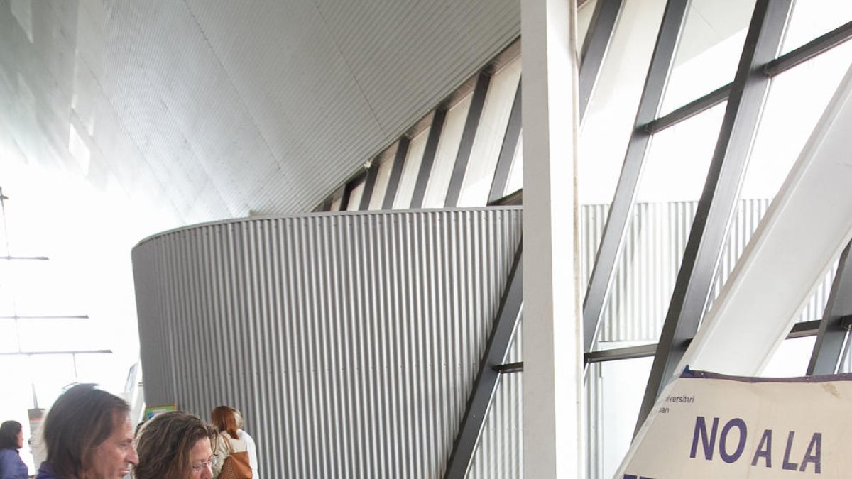 Los Comités del Grup Salut denuncian el «desamparo» de 3.000 empleados