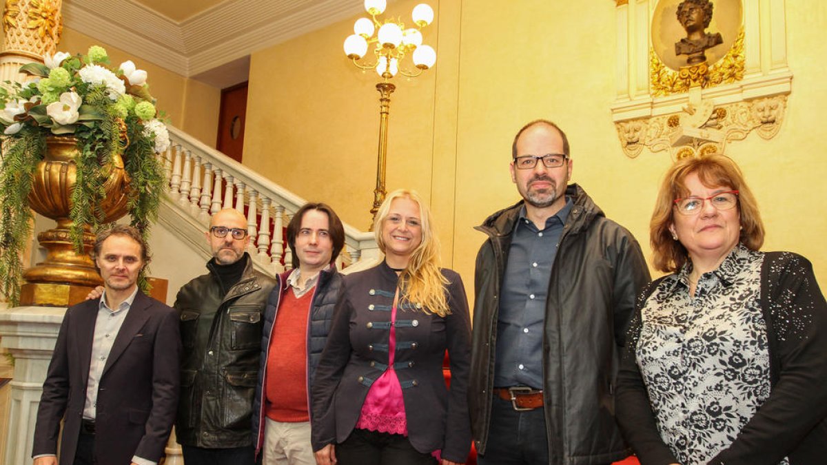 Música, fuego y luz para despedir la capitalidad de la cultura catalana de Reus