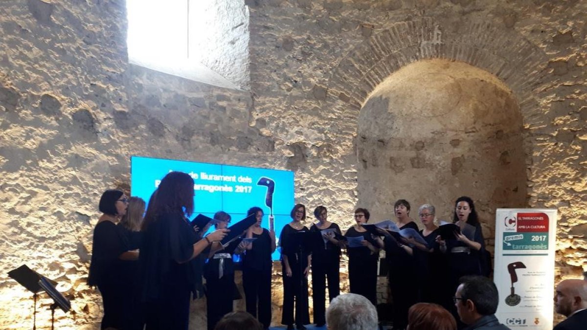 Una concejala del PP abandona los Premios del Consell Comarcal por las críticas a la intervención del Estado