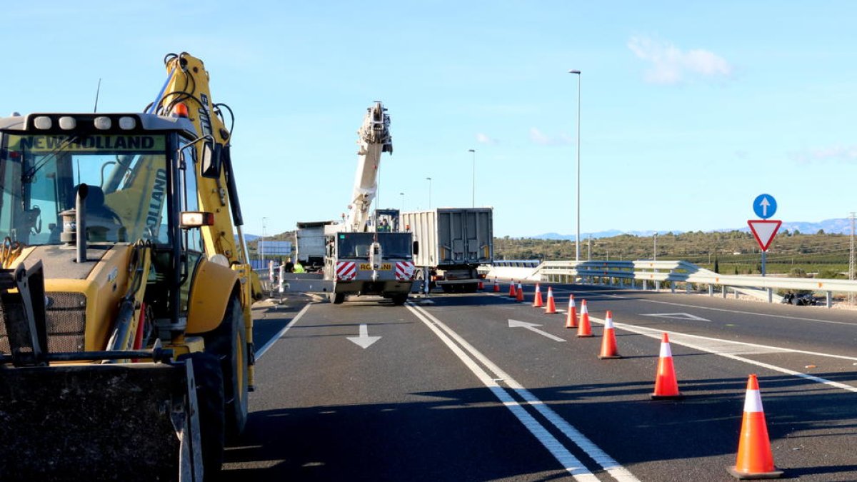 El Pacto de Berà 'exige' a Fomento que los camiones no pasen por l'N-340