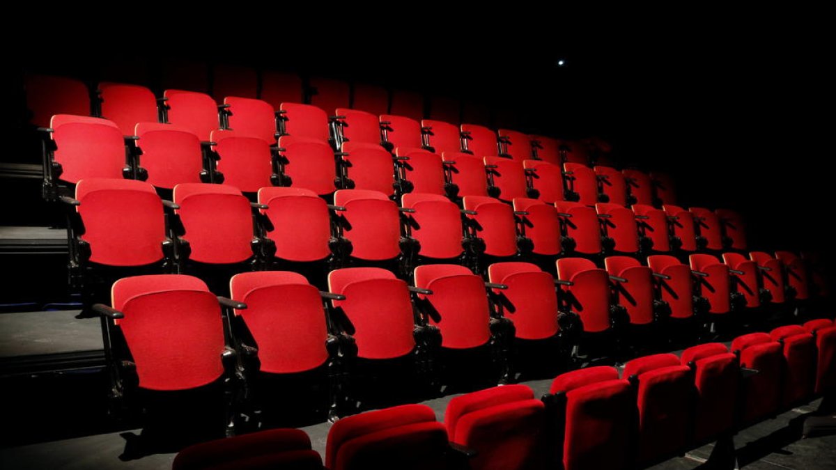 escènica, Metropol, Sala Trono, programació, Joan Negrié, teatre, Begoña Floria, caixa