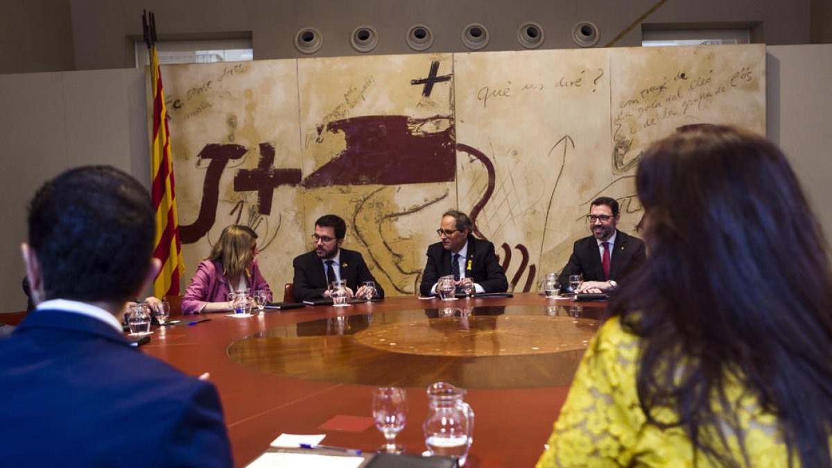 El Gobierno nombra a los secretarios generales y crea las oficinas del presidente y vicepresidente eliminadas para el 155