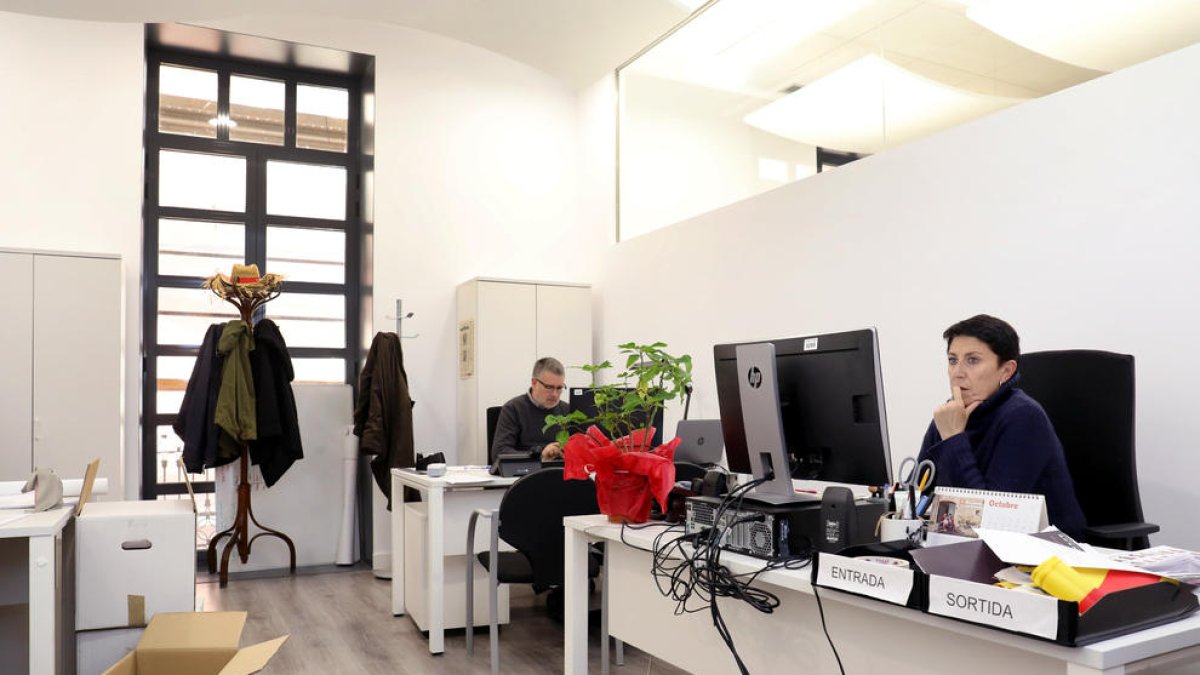 Els grups polítics estrenen despatx a la segona planta de l'Ajuntament