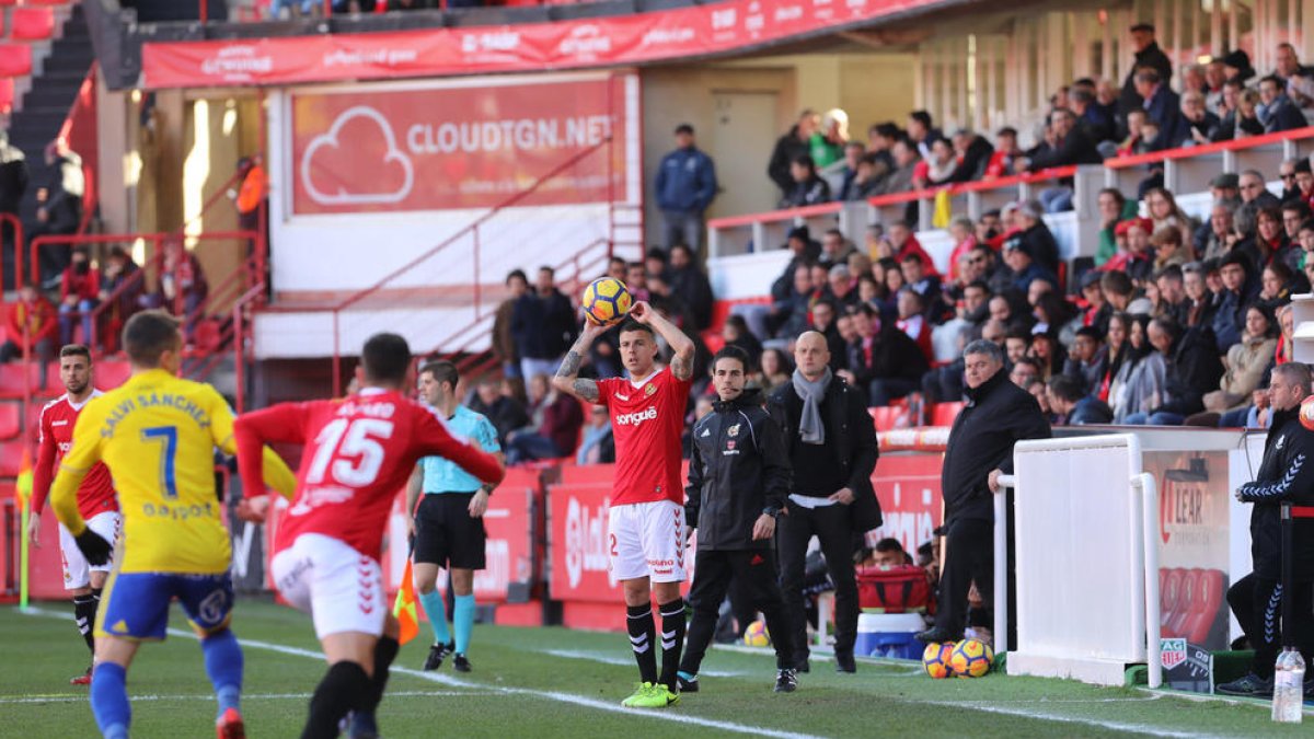 Dumitru y Abrahám no entrenan, pendientes de realizarse pruebas médicas