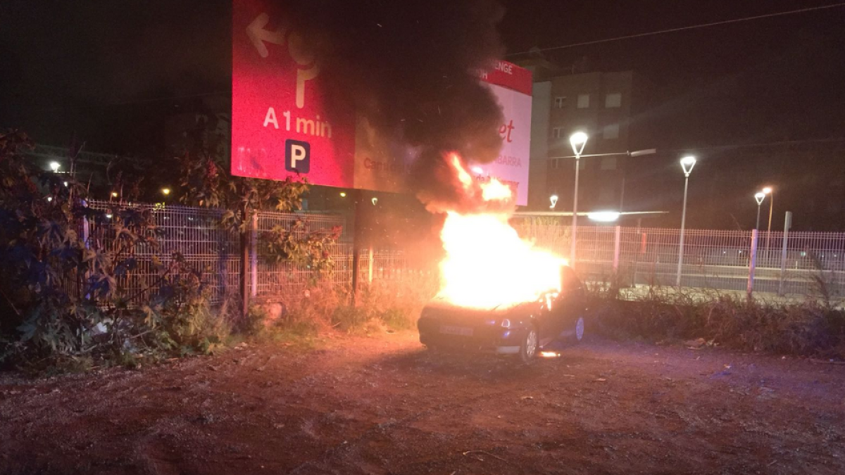 Se quema un coche en Torredembarra durante la madrugada
