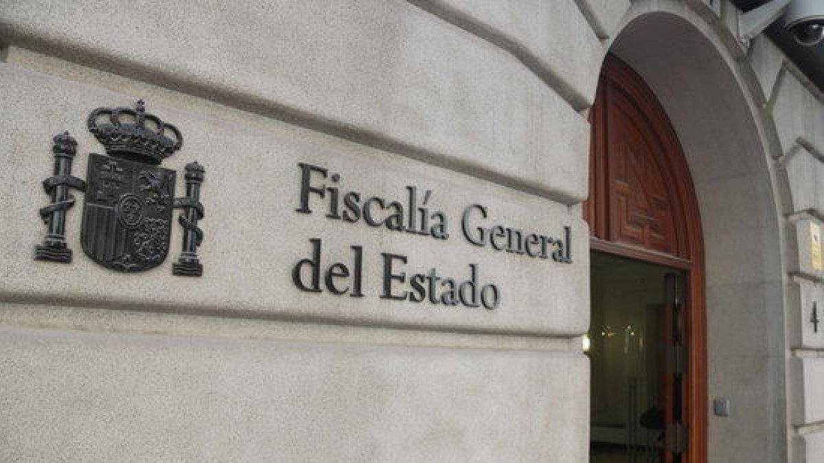 El fiscal general del Estado comparece en las 12.30h para anunciar las querellas contra el Gobierno y la Mesa del Parlamento