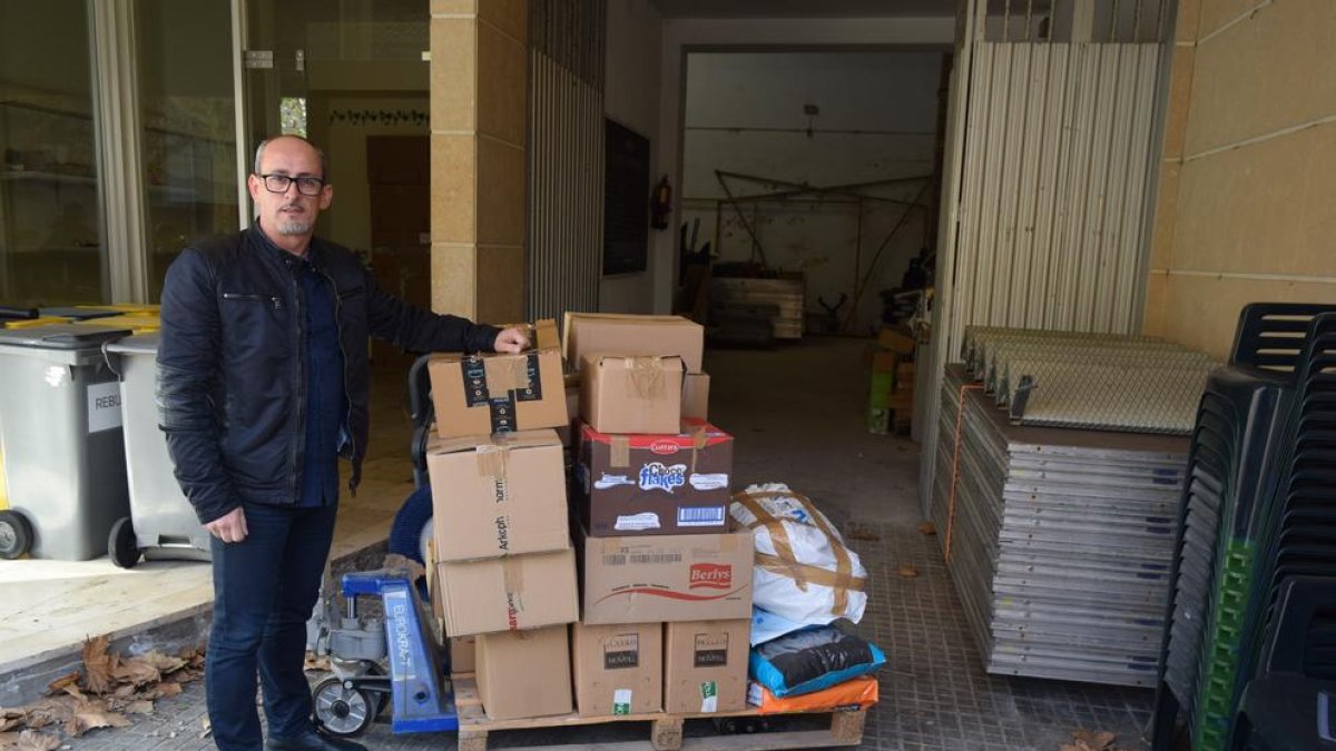 Banyeres i Santa Oliva enviaran medicaments a Galícia