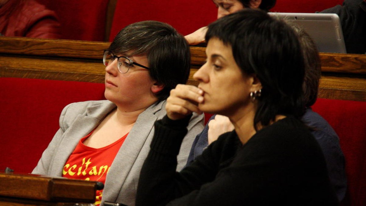 La CUP demana a Llarena que investigui l''A por ellos