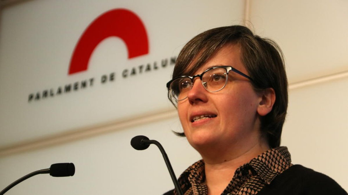 La CUP reclama que el Gobierno cesado se reúna este martes «sea donde sea» para tomar decisiones