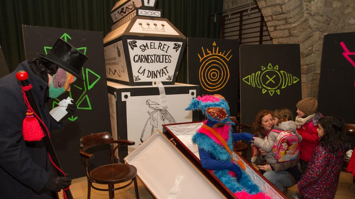 La sarna acaba con el Carnaval a Reus