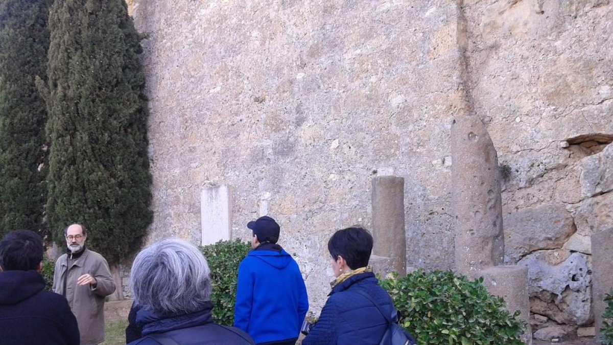 El 'misterio' de columnas provenientes de Troya que hay en el Paseo Arqueológico