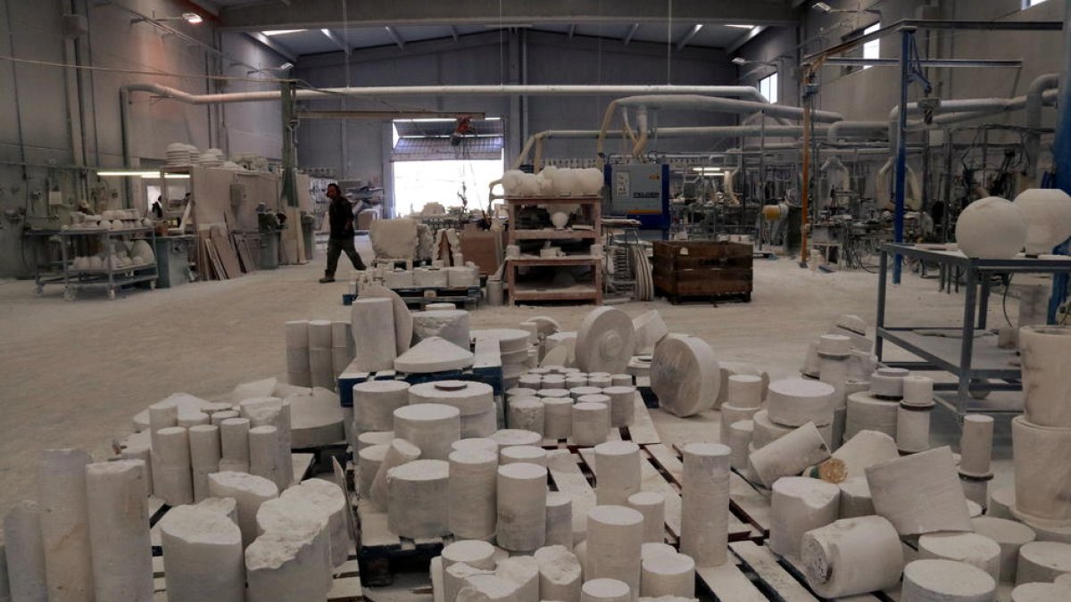 arquitectura, joya|gozo, negocio, mineral, taller, piedra, Sarral, Conca de Barberà, alabastro, fábrica, empresa, pedrera