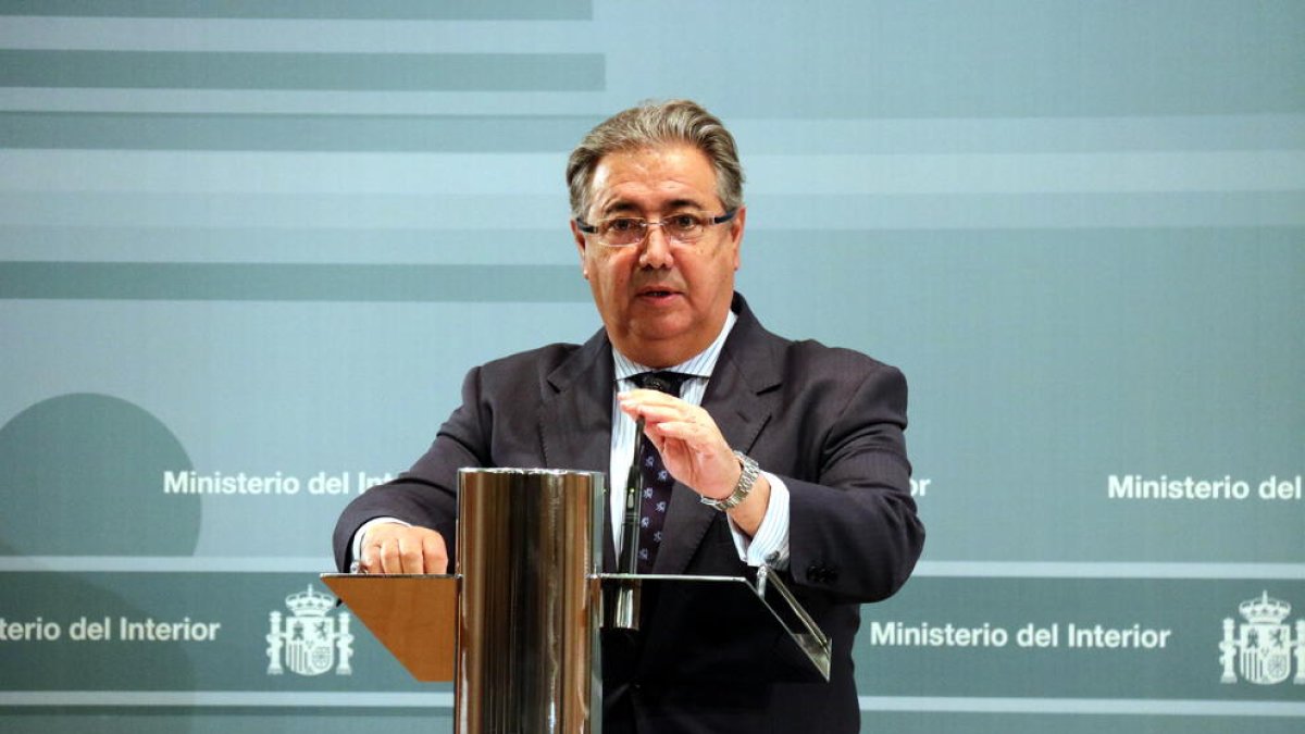 Zoido vol equiparar el sou de la Guàrdia Civil i la Policia al dels Mossos d'Esquadra