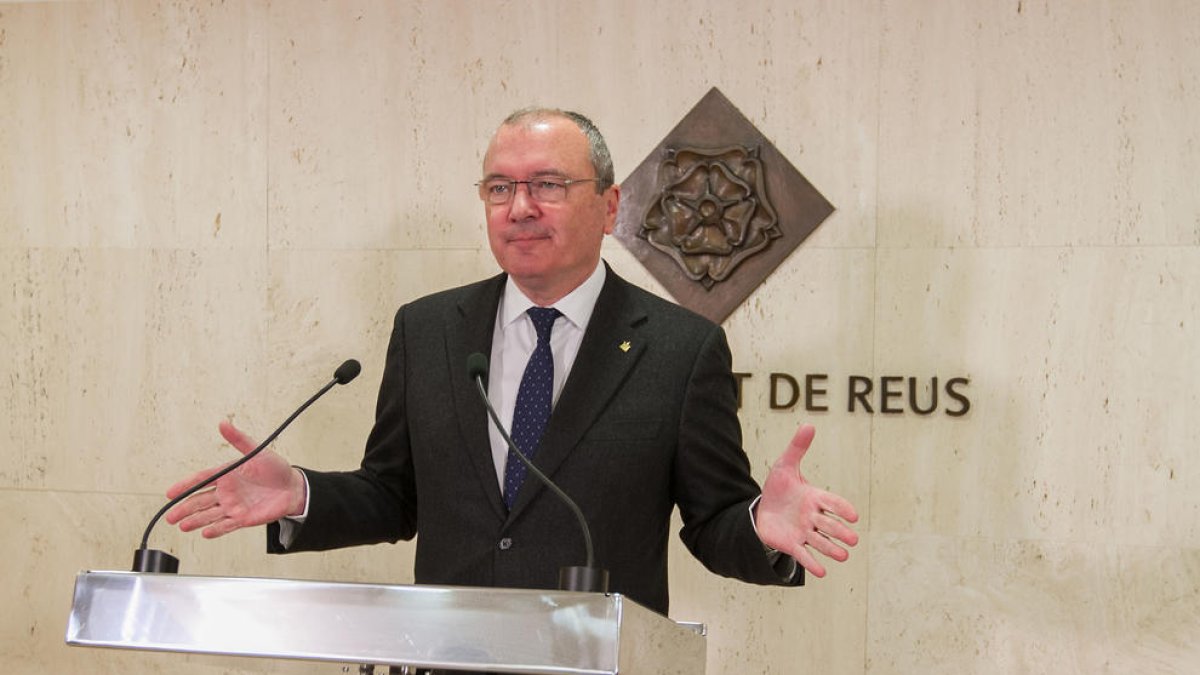 Carles Pellicer atenderá la ciudadanía en los barrios a 'El Dilluns amb l'alcalde'