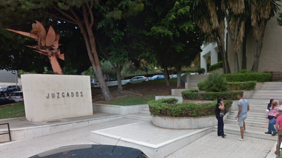 Condemnada a 6 mesos de presó per deixar a la seva filla de 6 anys sola a casa