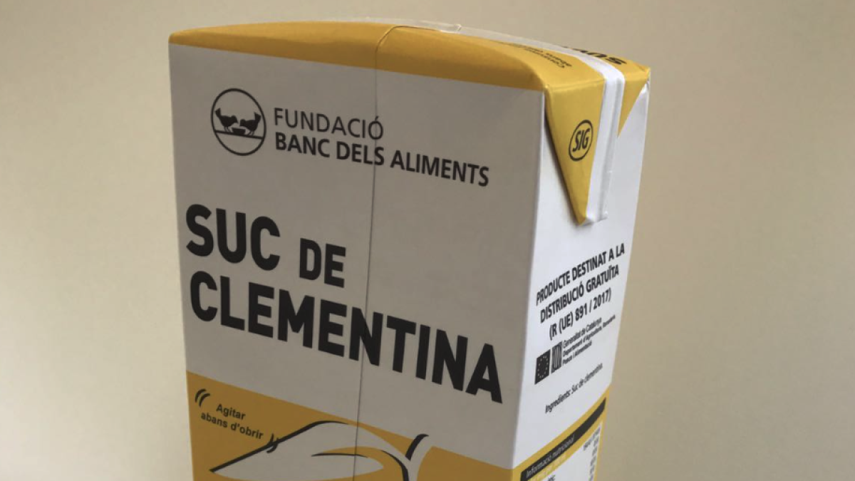 El Banc d'Aliments reconverteix en suc més de 1.300 tones de clementines