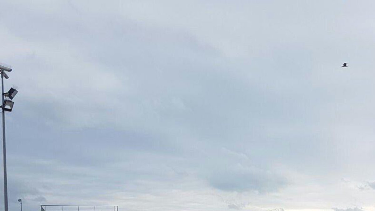 Buscan a un pescador que salió este domingo del puerto de Deltebre y no volvió
