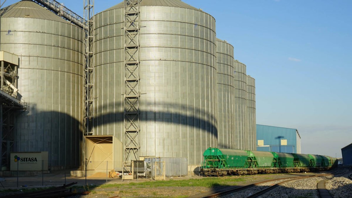 El Port de Tarragona transportarà en tren productes agroalimentaris fins a Montsó