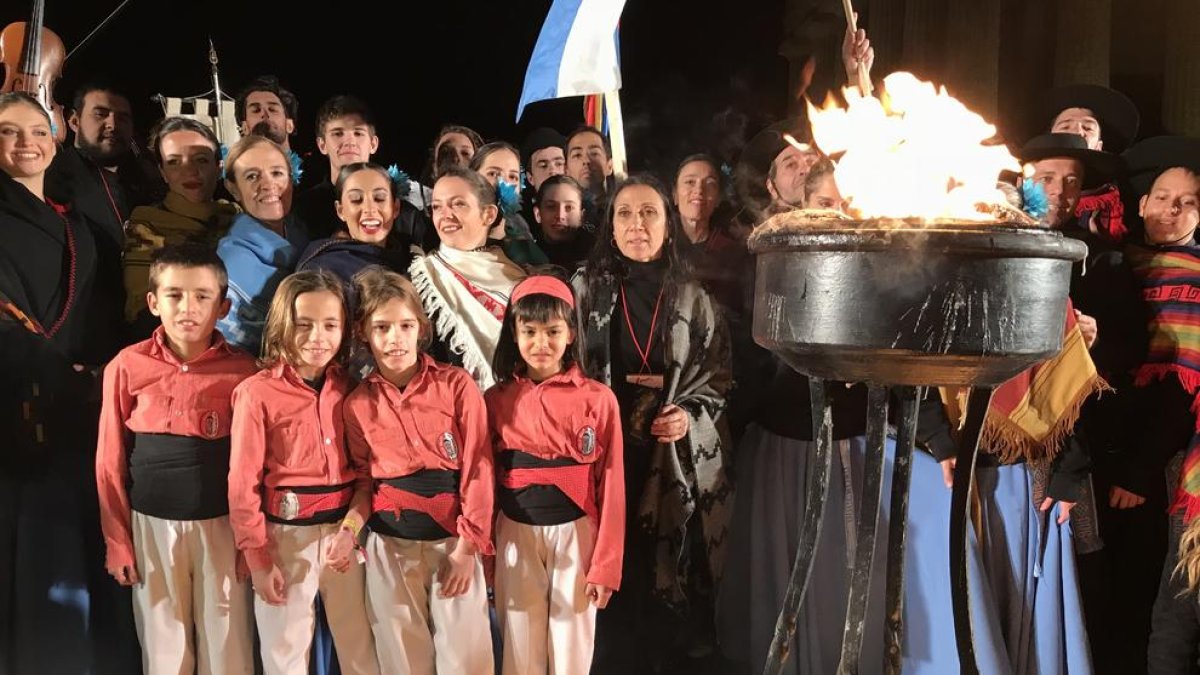 La Colla Vella lleva sus castillos a Sicilia